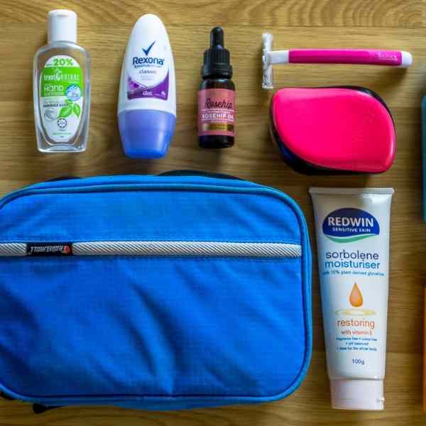 Travel toiletries kit
